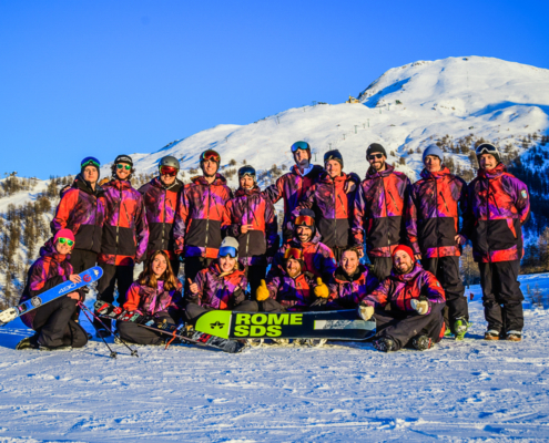I maestri della scuola di sci e snowboard YES Academy